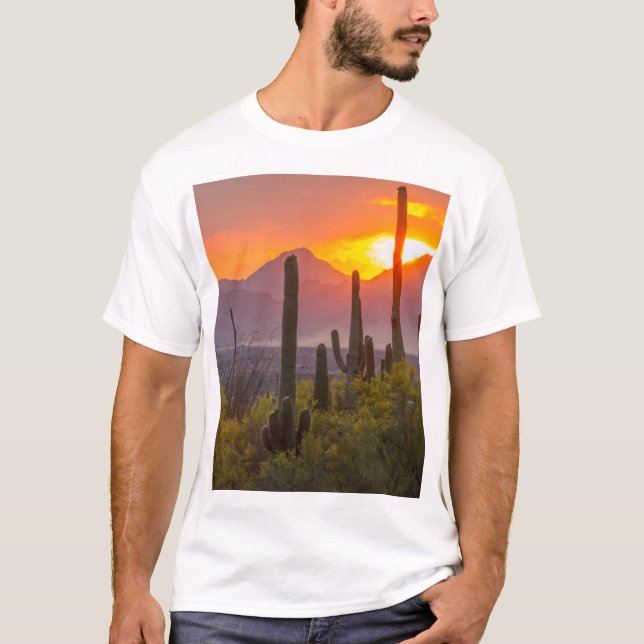 Camiseta Puesta de sol en cactus del desierto, Arizona (Anverso)