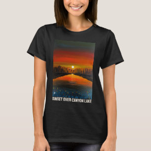 Camiseta Puesta de sol sobre el lago Canyon pintado por Alf