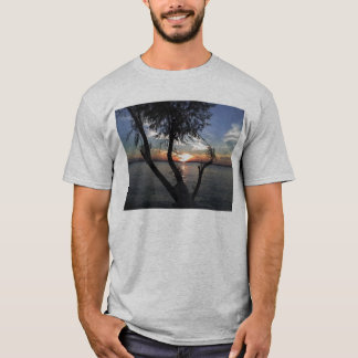 Camiseta Puesta del sol en el lago Calaveras