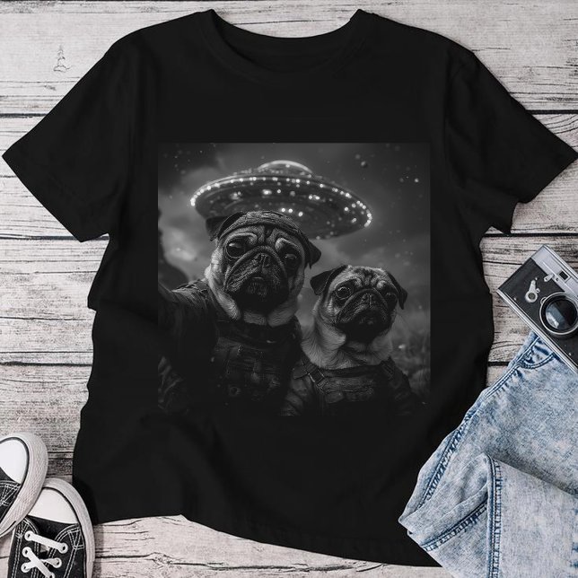 Camiseta Pug Alien Ufo Taking A Selfie Dog Mom Dad Women (Subido por el creador)