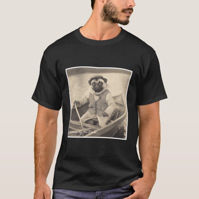 Camiseta Pug pescando en un barco (Anverso)