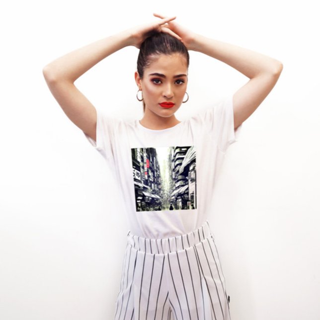 Camiseta Pulso urbano: Ciberpunk callejero japonés (Subido por el creador)