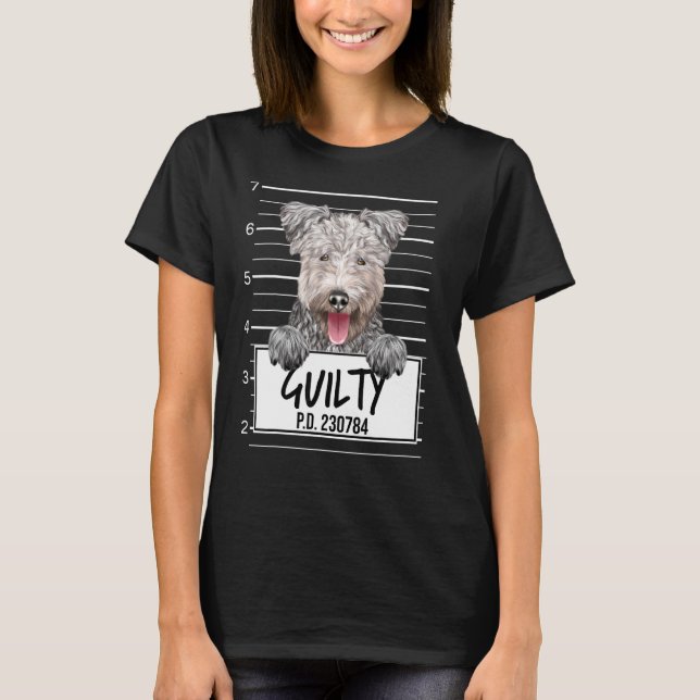 Camiseta Pumi Mugshot Guilty Dog (Anverso)
