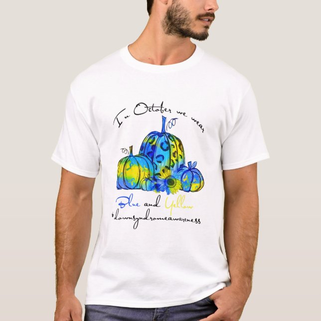 Camiseta Pumpkin In October We Wear Blue And Yellow (Anverso)
