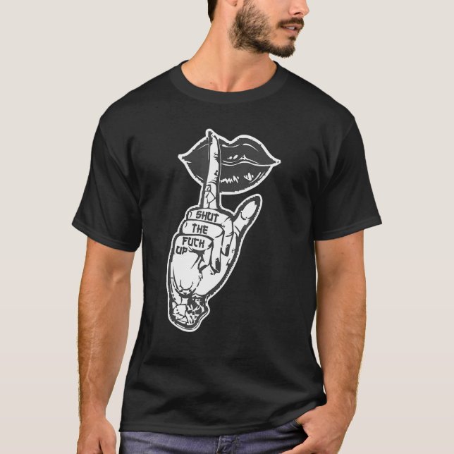 Camiseta Punk labios góticos con tatuajes que dicen (Anverso)