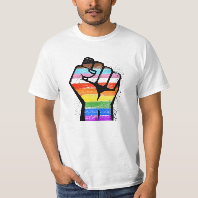 CAMISETA PUÑO DE ORGULLO DE PROGRESO LGBTQ (Anverso)