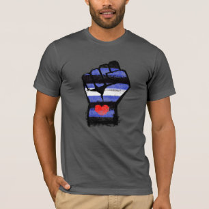 Camiseta Puño del Orgullo de Cuero