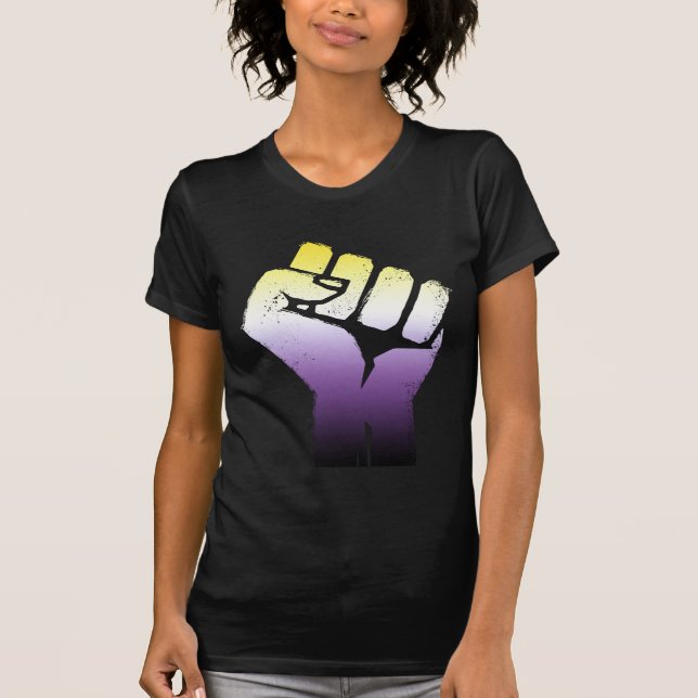 Camiseta Puño No Binario (Anverso)