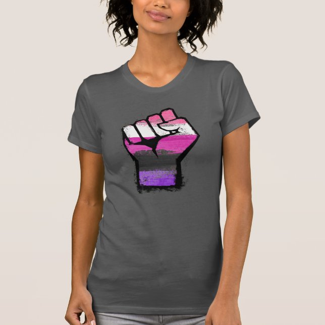 Camiseta Puño Orgulloso de Género Fluido (Anverso)