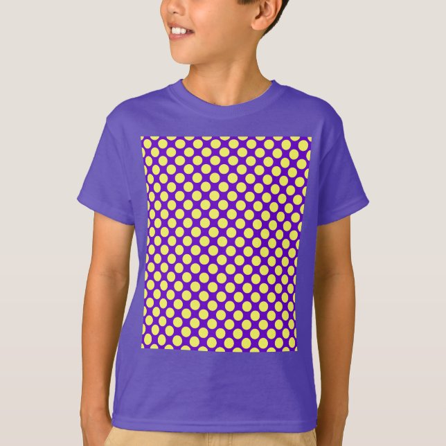 Camiseta Puntos de Polka Amarillo con fondo morado STaylor (Anverso)