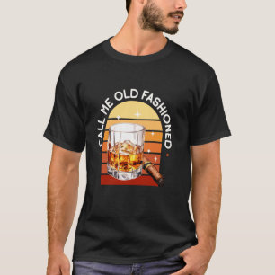Camiseta Puro y bourbon llámame anticuado