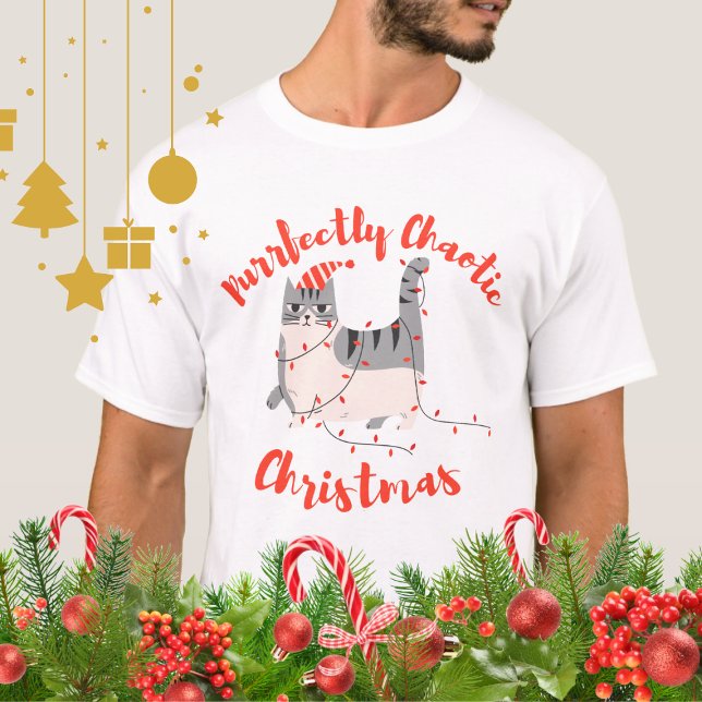 Camiseta Purrfectly Chaotic Christmas Funny Holiday Cat  (Subido por el creador)