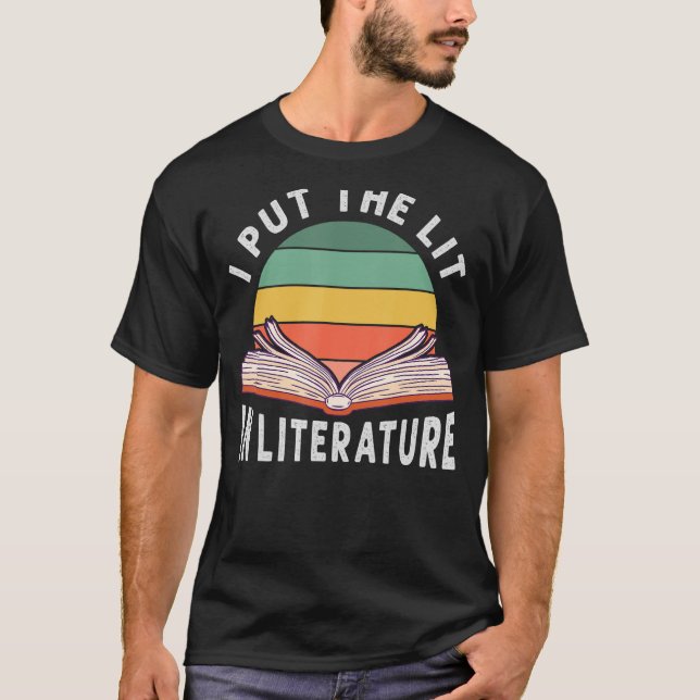 Camiseta Puse La Luz En La Literatura - Graciosa Enseñanza  (Anverso)