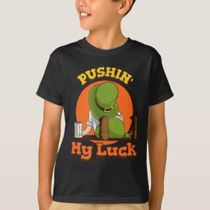 Camiseta Pushin My Luck Shirt St Patricks Day Token Fun