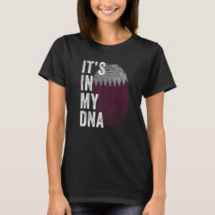 Camiseta Qatar está en mi ADN Cute Qatar huellas digitales