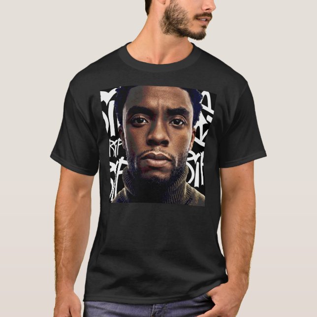 Camiseta QEPD Chadwick Boseman Premium T-Shirt (Anverso)