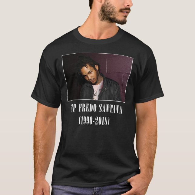 Camiseta QEPD Fredo Santana (1990-2018) Essential T-Shirt C (Anverso)