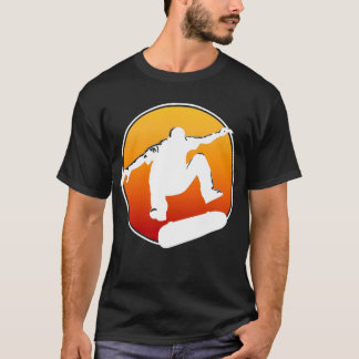 Camiseta que anda en monopatín