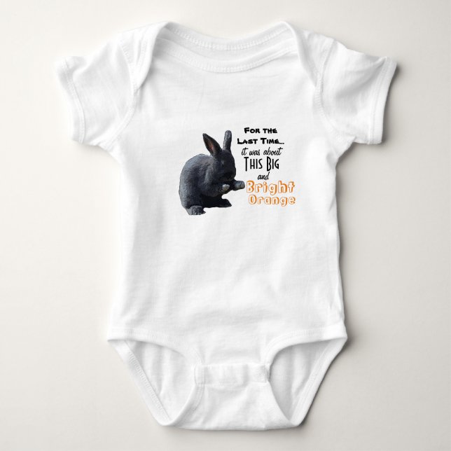Camiseta que falta de la zanahoria del conejo (Anverso)