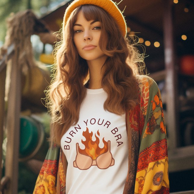 Camiseta Quema tu cita feminista de Bra (Subido por el creador)