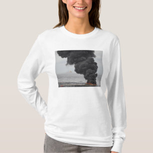 Camiseta Quemaduras de petróleo concentrado reunidas
