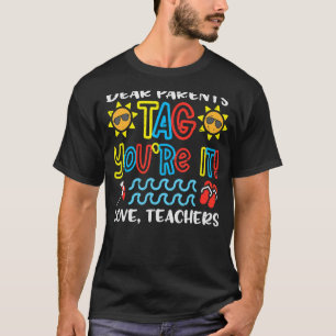 Camiseta Queridos padres, etiqueta, eres amor, profesor, fe