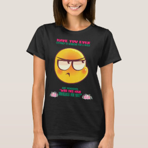 Camiseta ¿Quién ata tus zapatos por tu humor divertido?
