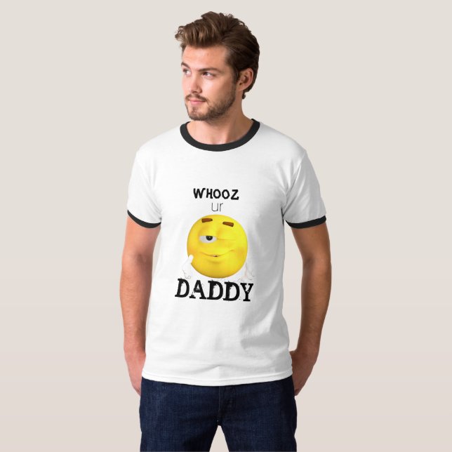 Camiseta ¿Quién es tu papi Emoji Wink Personalizado tema? (Anverso completo)