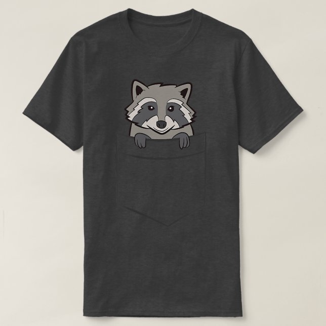 Camiseta Raccoon en un Pocket Cute Raccoon (Diseño del anverso)