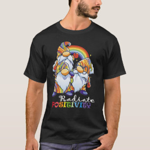 Camiseta Radiar nubes de gnomos de arco iris de positividad
