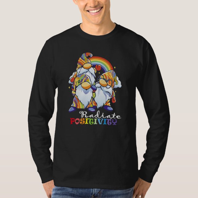 Camiseta Radiate Positivity rainbow gnomes clouds (Anverso)