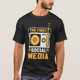 Camiseta Radio Ham La Primera Radio De Medios Sociales Amat