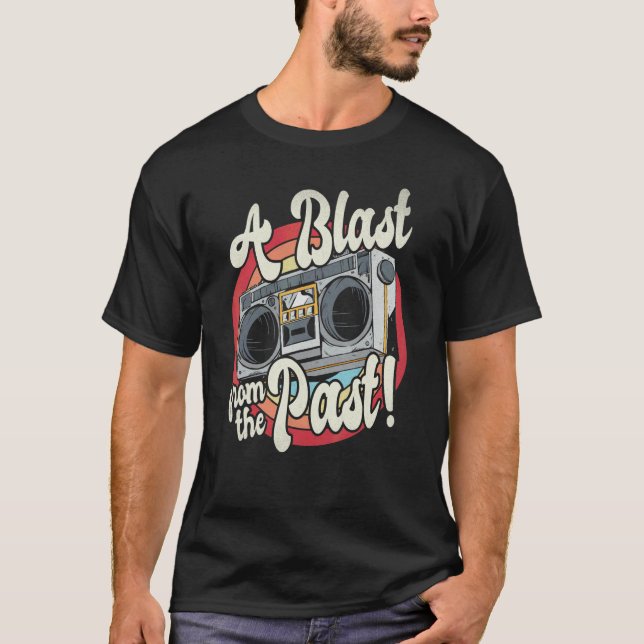 Camiseta Radiocassette Un Golpe Del Pasado (Anverso)