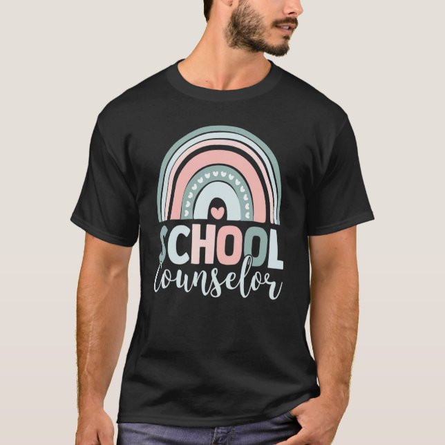 Camiseta rainbow heart school counselor back o school tee (Anverso)