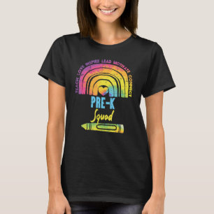 Camiseta Rainbow Teach Love Pre K Squad First Day School