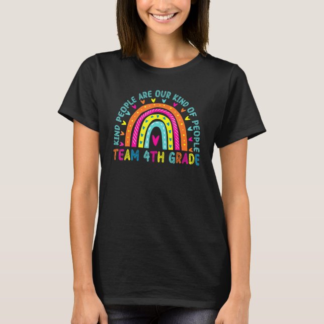 Camiseta rainbow team fourth grade teacher back to school o (Anverso)