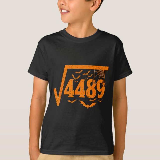 Camiseta Raíz Cuadrada 4489 Funny Halloween Meme 67 Math Te (Anverso)