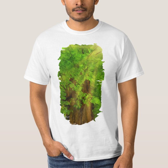 Camiseta Ramas Espesas De Árbol Antiguo Verdes Y Sol (Anverso)