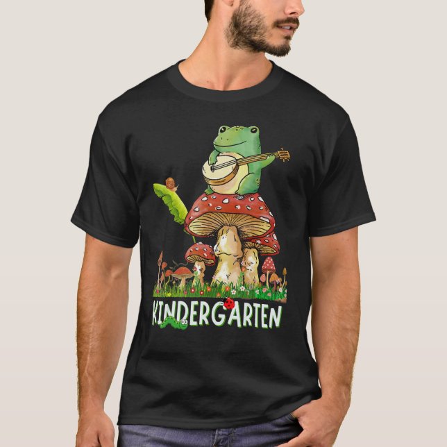 Camiseta Rana Cuta Jugando Banjo Snail Mushroom Kindergarte (Anverso)