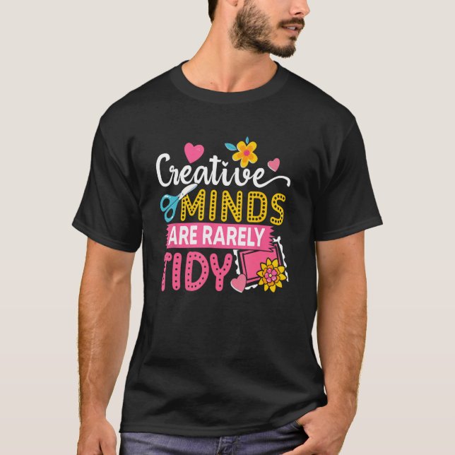Camiseta Rara vez son mentes creativas de Scrapbooker Scrap (Anverso)