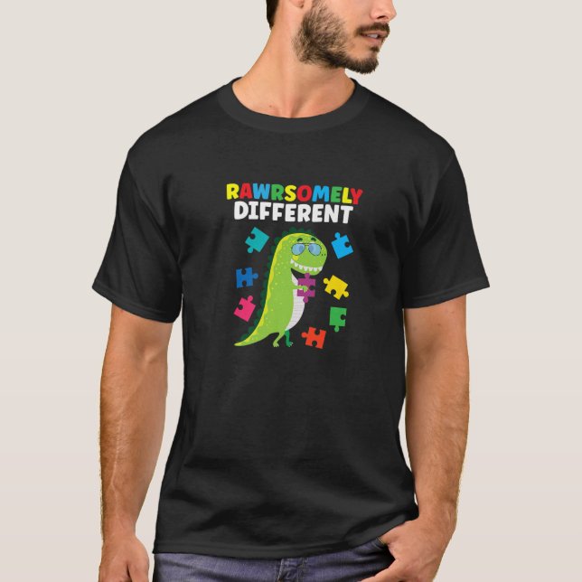 Camiseta Rawrsomely Different Dinosaur T Rex Puzzle Autism (Anverso)