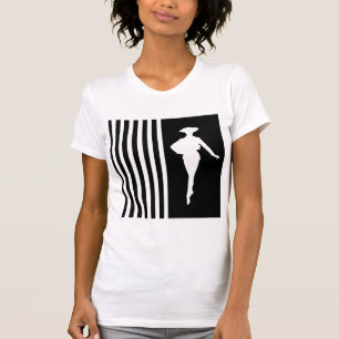 Camiseta Rayas modernas negras con silueta de moda