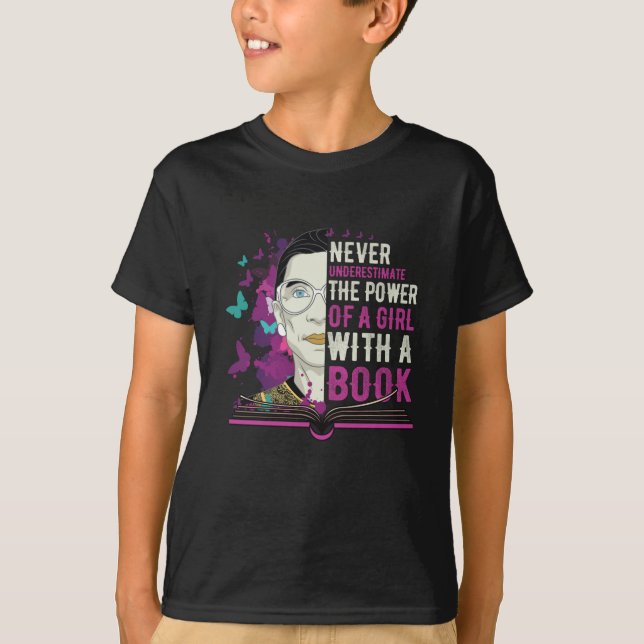 Camiseta RBG Nunca subestima a Chica con un libro (Anverso)
