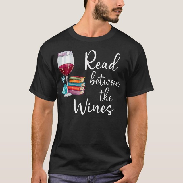 Camiseta Read Between The Wines Im Just A Girl Who Loves Bo (Anverso)