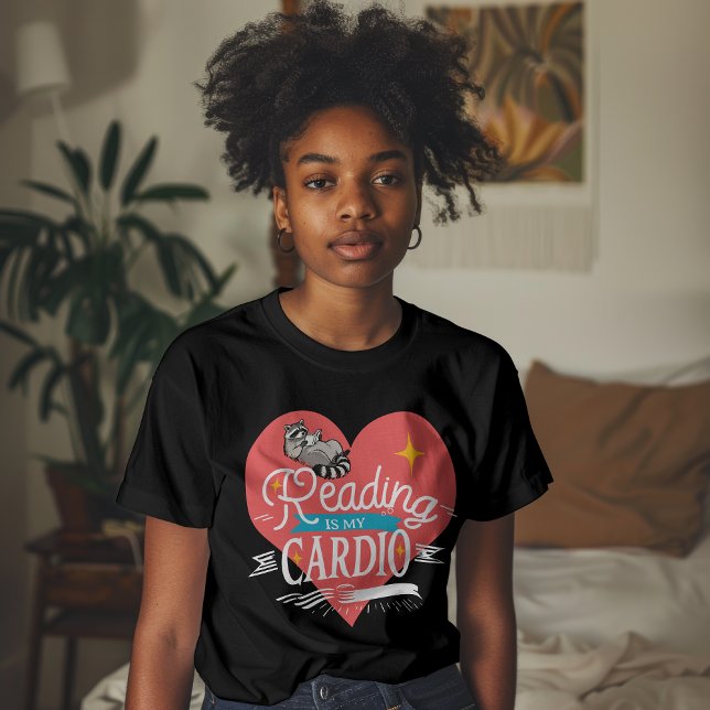 Camiseta Reading is My Cardio Red Heart Raccoon (Subido por el creador)