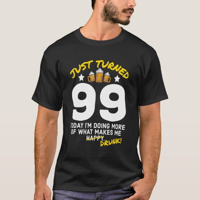 Camiseta Recién cumple 99 años bebiendo cerveza 99 cumpleañ (Anverso)