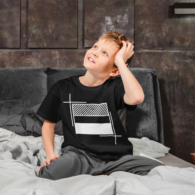 Camiseta Recorte (Kid waking up from bed and thinking about his funny dream and smiling )