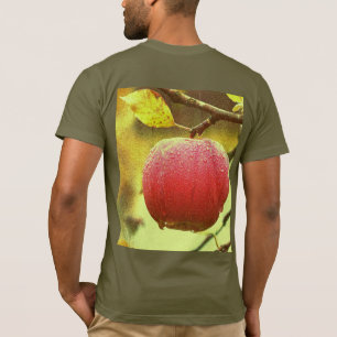 Camiseta "Red Apple on Tree" Foto Cute. ¡Hazte con una en Z