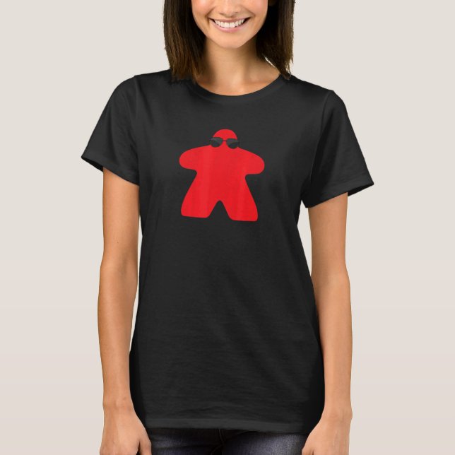 Camiseta Red Meeple in Sunglasses  Board Game Meeple in Red (Anverso)