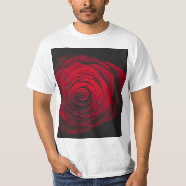 Camiseta Red rose on black background vintage effect (Anverso)